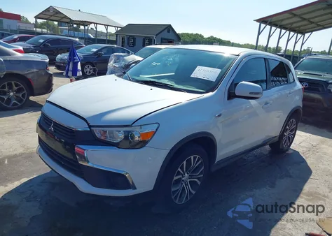 2016 Mitsubishi Outlander Sport 2.0 Es z USA, uszkodzony, nr VIN JA4AP3AU0GZ053106